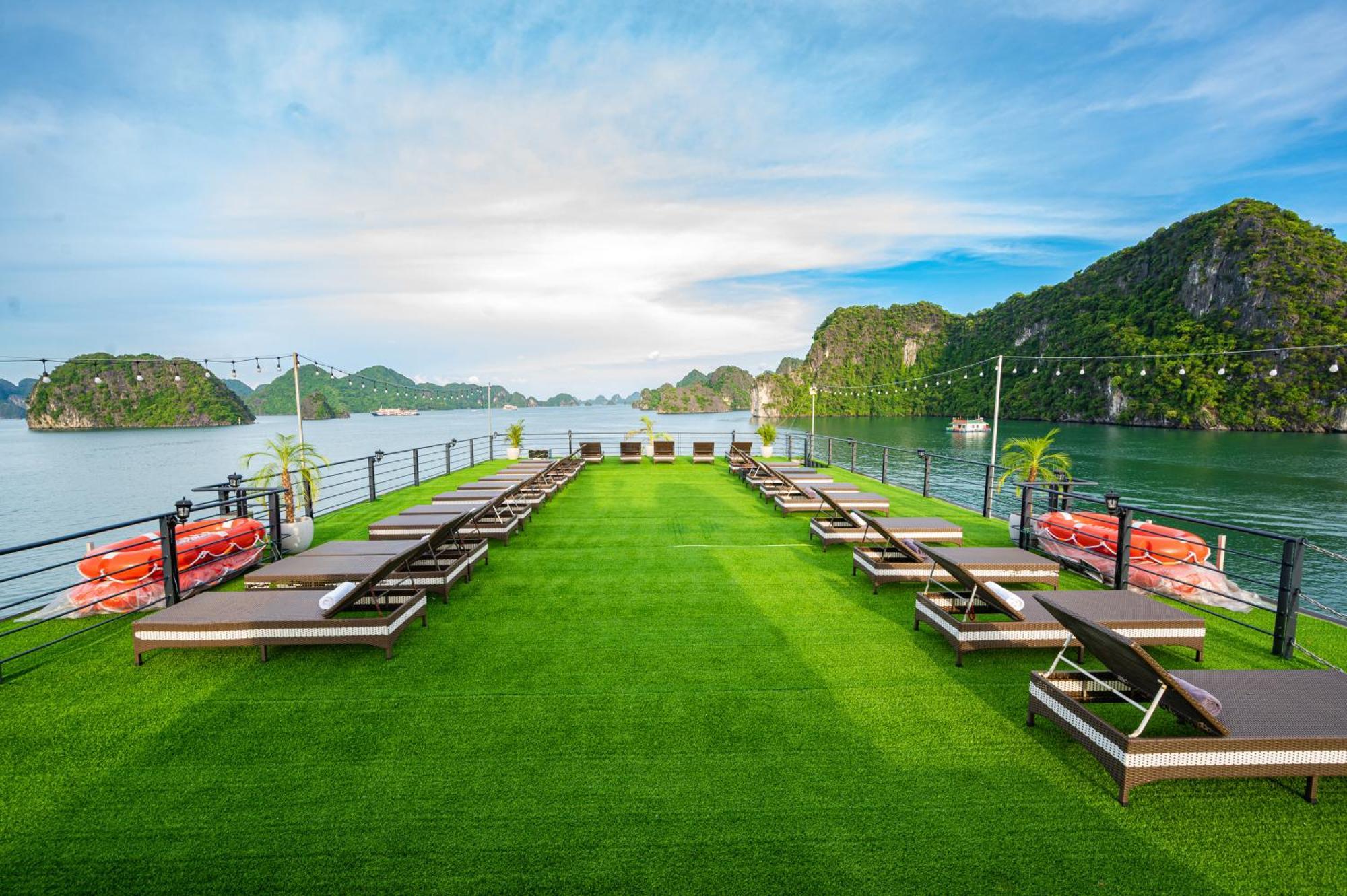 Hotel Velar Of The Sea Ha Long Exteriér fotografie