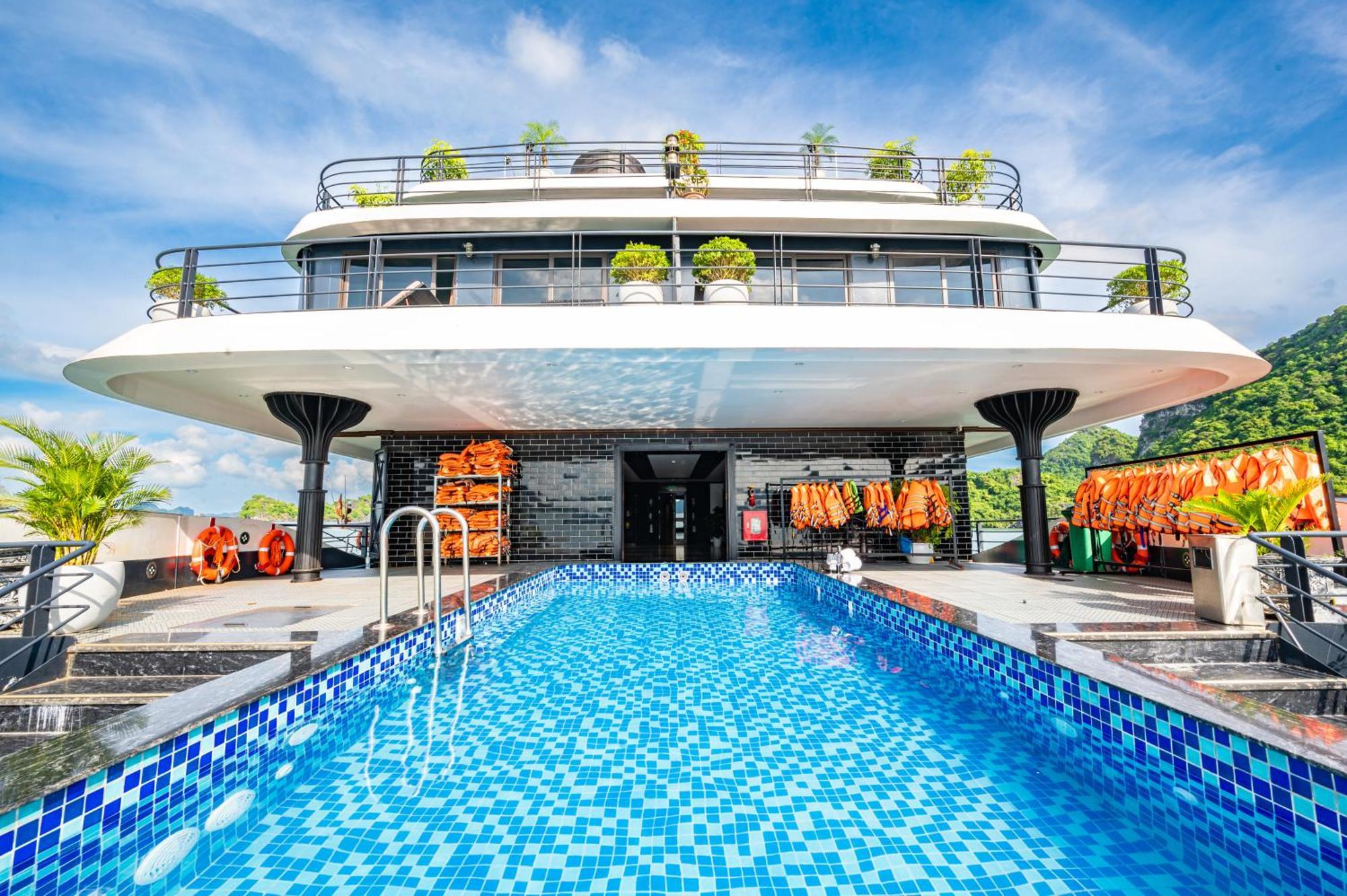 Hotel Velar Of The Sea Ha Long Exteriér fotografie